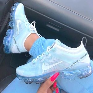 NIKE AIR VAPORMAX Sneakers Shoes NEW Multi